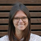  Jeanette Weise