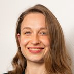  Julia Pigola
