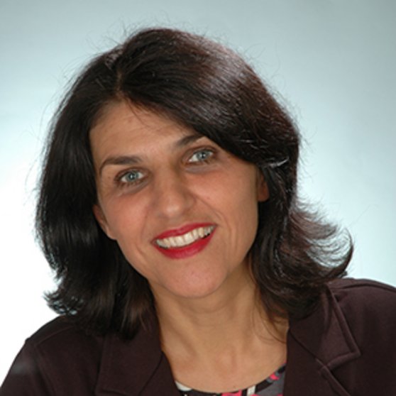  Edith Illek