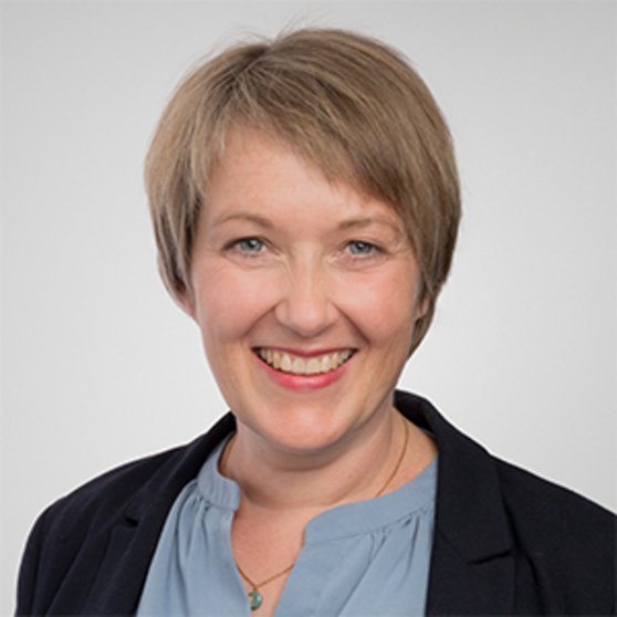 Dr. Astrid Schröder